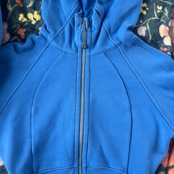 Lululemon cropped scuba full zipper 💙 - Picture 4 of 12